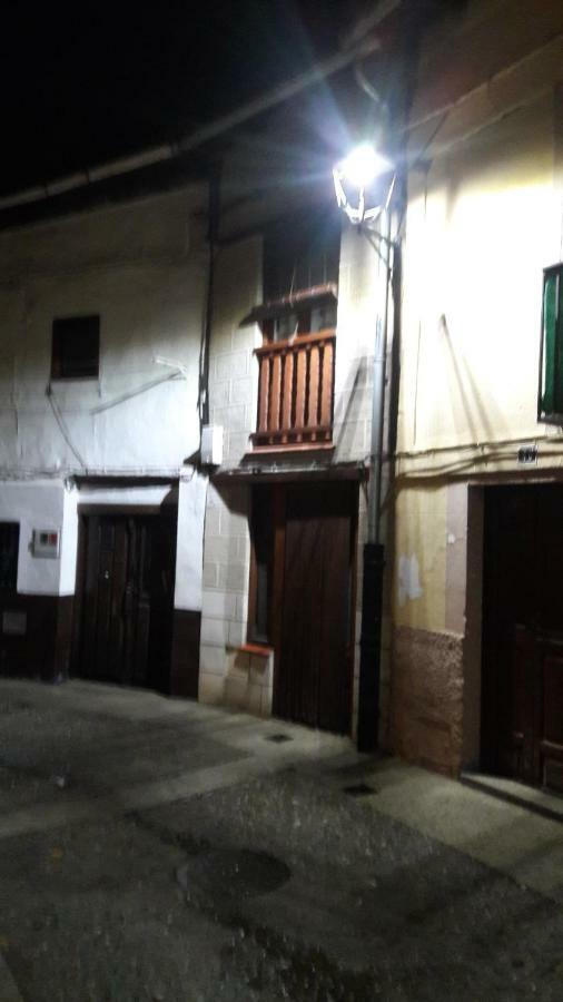 La casita del jerte Cabezuela Del Valle Exterior foto